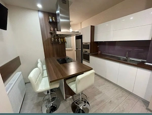 Chirie-apartament o camera