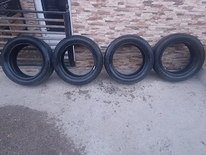 Vând cauciucuri de vara 205 55 r16