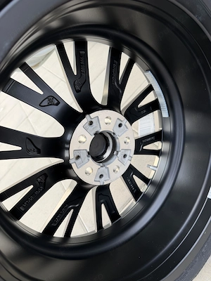 Roti BMW de iarna, M Packet, anvelope CONTINENTAL - imagine 3