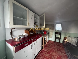 Casa batraneasca si teren 758 mp in Negoiesti. - imagine 6