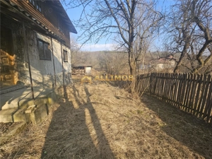 Teren 1000 mp si casa renovabila in Valcanesti . - imagine 10