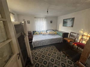Casa batraneasca si teren 758 mp in Negoiesti. - imagine 7