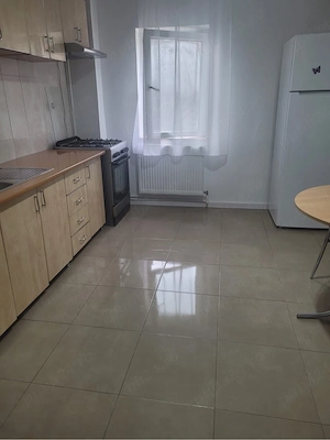 Inchiriez apartament 2 camere zona Capat la unu - imagine 6