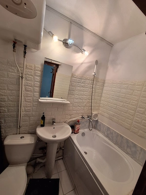 Camera camin cu baie proprie de inchiriat - imagine 3