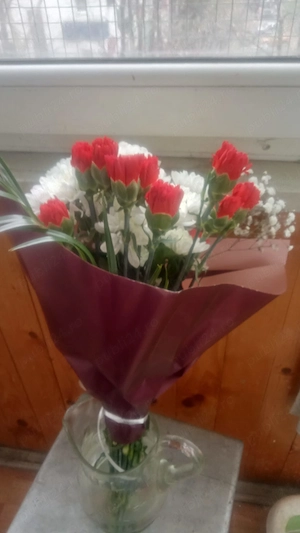 Angajare la  florarie! Decorator floral 