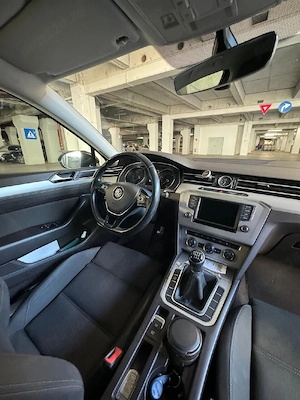 Passat sedan  - imagine 9