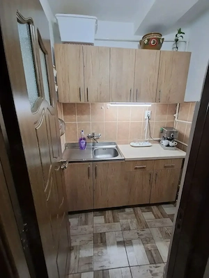 Garzoniera de vanzare 