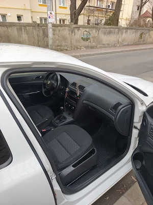 Skoda Octavia 2011  - imagine 3
