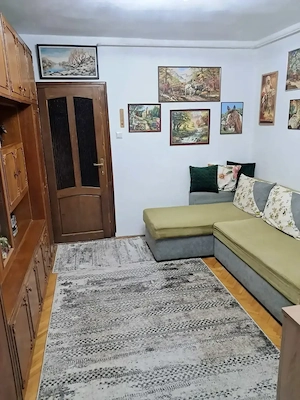 Garzoniera de vanzare  - imagine 2