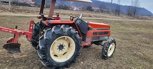 Vând tractor Yanmar an de fabricație 2001 Tel de contact   - imagine 6
