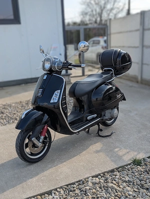 Vespa 300 gts inscrisa - imagine 2