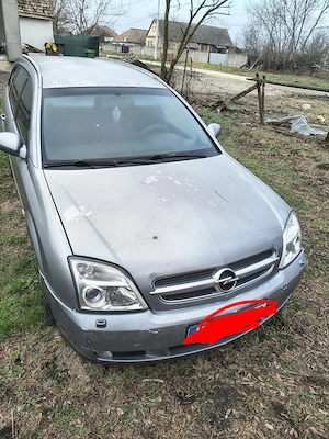 Vând Opel Vectra 19 an2005 pentru dezmembrare  - imagine 2