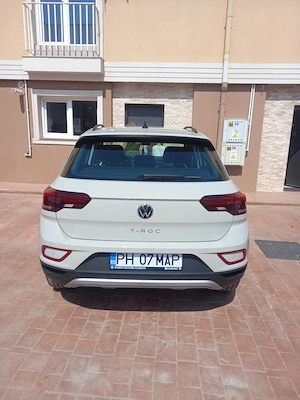 Volkswagen T-roc 2023 ,primul proprietar - imagine 2