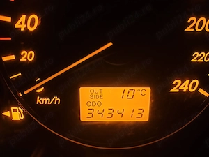 Vând Toyota avensis t25  - imagine 2