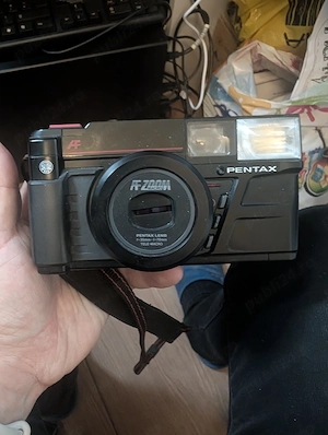 Aparat Foto Pentax AF Zoom Macro pe film de 35mm