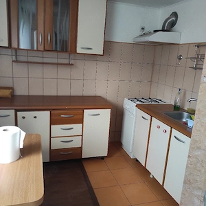 casă mobilată  - imagine 8