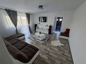 Vand Apartament 60mp etaju 3 - imagine 5
