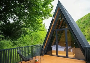 Cabana A-frame de inchiriat cu ciubar, jacuzzi