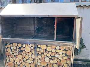 Vând grătar din inox dimensiuni 2000*2005*70 pret 1200  