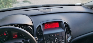 Vând Opel Astra J 1.6 benzina septembrie 2010, mașina personală - imagine 3