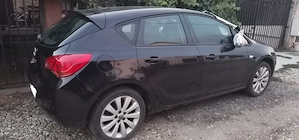 Vând Opel Astra J 1.6 benzina septembrie 2010, mașina personală - imagine 2