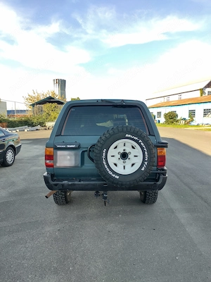 Toyota 4Runner Hillux  - imagine 3