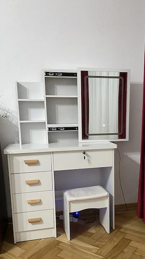Set Masa machiaj Alba - Oglindă LED glisantă, 5 sertare + Scaun 