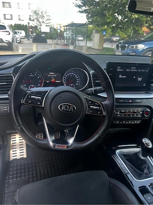 Kia Proceed GT 1.6 T-GDi 204 CP   2020 - imagine 2