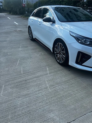 Kia Proceed GT 1.6 T-GDi 204 CP   2020 - imagine 4