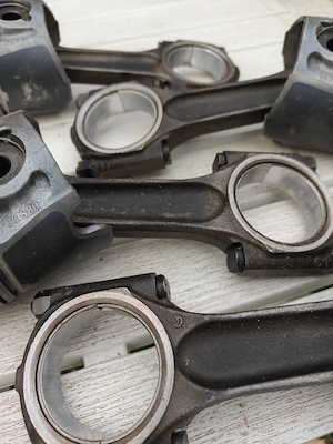  Pistoane cu bielă pentru Ford focus 2.0 tdci - imagine 3