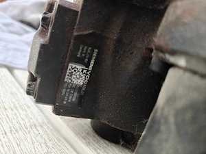 Pompa injectie Pompa Înalte SIMENS Ford Focus 2.0tdci - imagine 3