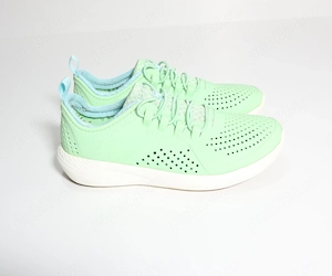 Adidași Crocs LiteRide Pacer Mint Super Confortabili! marimea 33 interior 21 cm