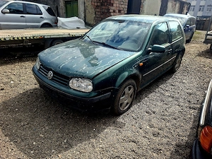 Golf 4 1.6 Sr benzina Dezmembrez  - imagine 6