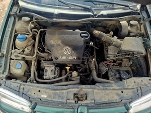 Golf 4 1.6 Sr benzina Dezmembrez  - imagine 2