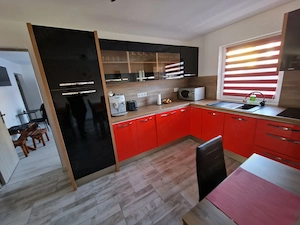 Vand casa de vacanta in Rastolita, recent finalizata - imagine 4