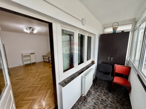 Apartament 3 camere etaj 1 - imagine 3