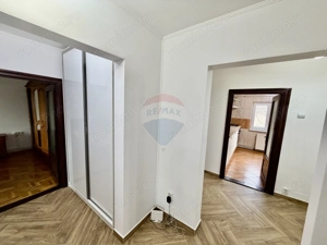 Apartament 3 camere etaj 1 - imagine 18