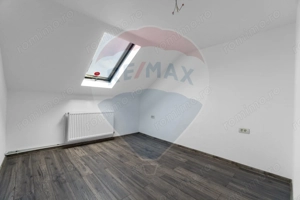 Apartament 7 camere ULTRACENTRAL in casa- Codlea! - imagine 15