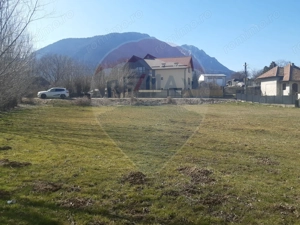Teren intravilan 1,486mp Zarnesti / Soseaua Branului