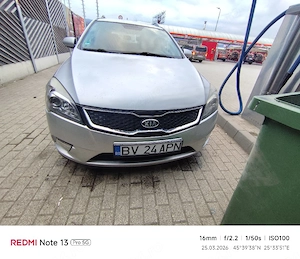 Kia Ceed.   - imagine 2