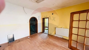 Casă / Vilă cu 4 camere de vânzare Santandrei - imagine 6