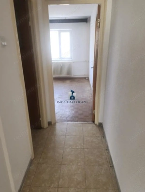 Inchiriere Apartament 4 Camere Semidecomandat Aparatorii Patriei-Moldovita - imagine 9