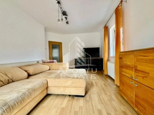 Casa de inchiriat cu 8 apartamente, ideal pentru firme. Zona Centrala - imagine 3