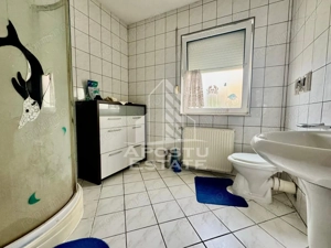 Casa de inchiriat cu 8 apartamente, ideal pentru firme. Zona Centrala - imagine 10