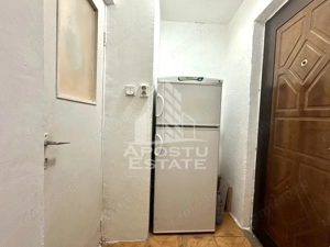 Garsoniera de vanzare in zona Buziasului - imagine 5