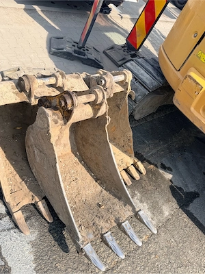 excavator CAT 308E2 - imagine 4