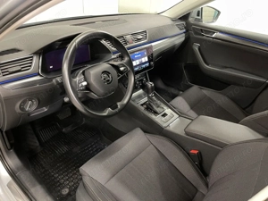 Skoda Superb - imagine 5