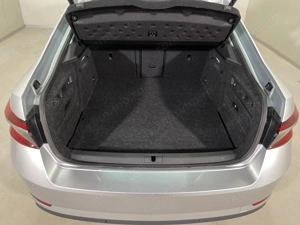Skoda Superb - imagine 13