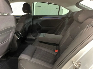 Skoda Superb - imagine 12