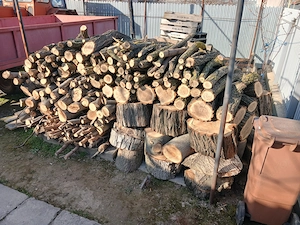 Lemne de vânzare 